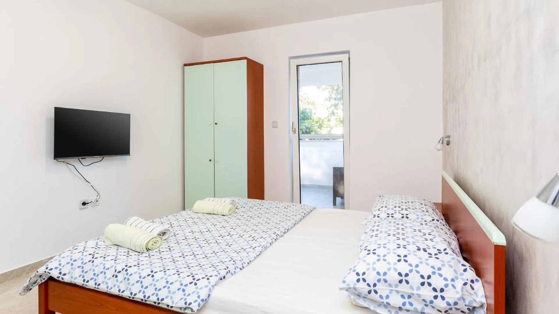 Alojzija - Srednji First Floor - Mpolo Apartment Medulin 0*,  Croatia